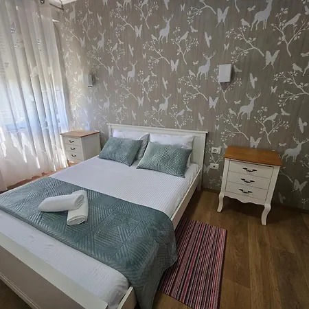 Apartment Warm Tirana